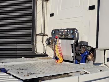 R520 V8 6x2 BOOGIE / RETARDER / FULL AIR